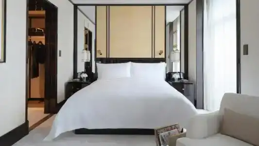 The Peninsula - 85