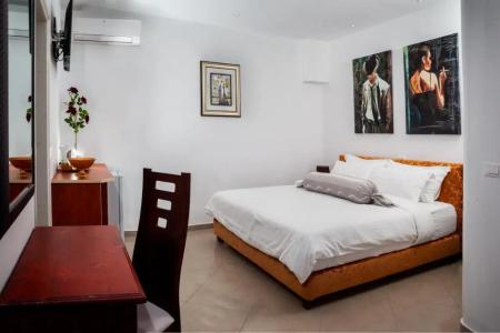 Arlene Boutique - 10