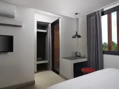 Prime Town - Posh & Port Phuket - 57