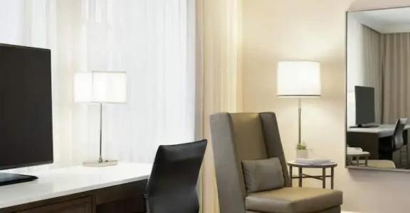 Hilton New Orleans / St. Charles Avenue - 62