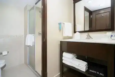 Hampton Inn & Suites Mexico City - Centro Historico - 17