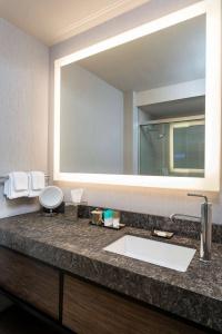 Hyatt Regency - 35