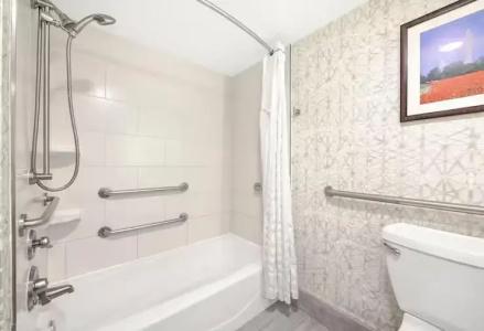 Embassy Suites by Hilton Old Town - 51