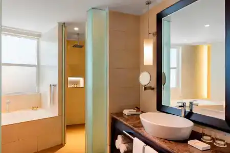 Sheraton Sharjah Beach Resort and Spa - 66