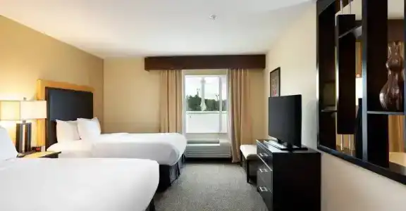 DoubleTree by Hilton Savannah Airport - 35