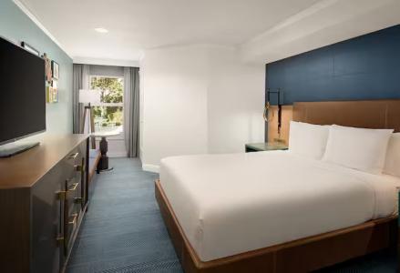 Hayes Mansion - 67