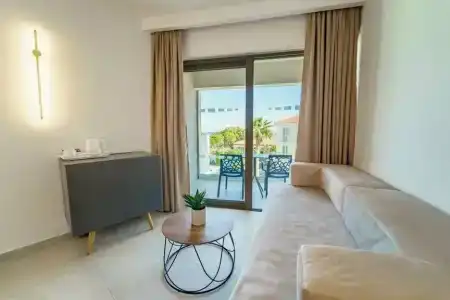Diana Palace - 53