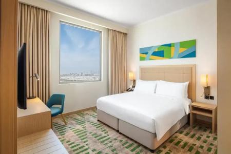 Holiday Inn & Suites Dubai Science Park, An Ihg - 4