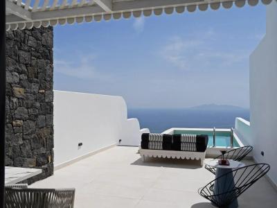 Cresanto Luxury Suites - 125