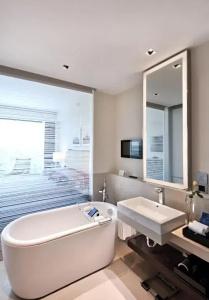 The Oberoi New Delhi - 51