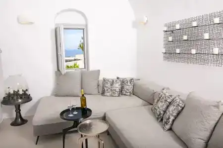 Elysian Santorini - 85
