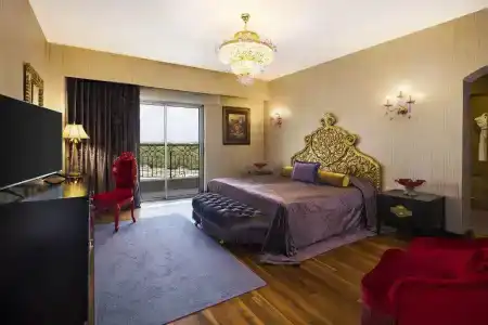 Spice & Spa - 115
