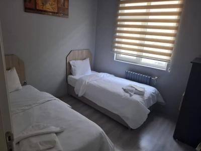 Edrin Otel - 7
