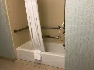 Hampton Inn & Suites Nashville at Opryland - 79