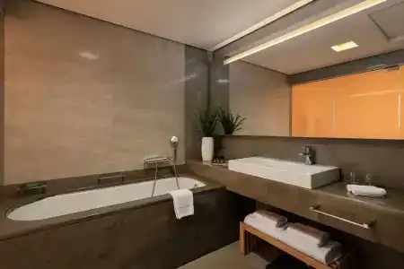 Avra Imperial - 89
