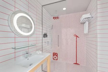 Radisson Red Dubai Silicon Oasis - 62