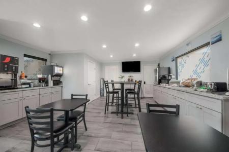 SureStay by Best Western San Antonio Riverwalk - 24