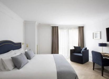 Midmost by Majestic Hotel Group - 54