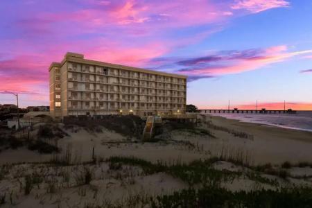 Comfort Inn South Oceanfront - 36