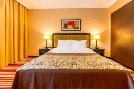 Executive Suites - 28