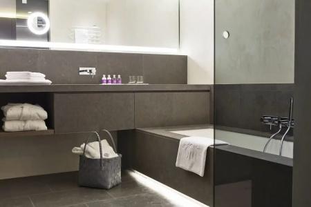 ElisabethPremium Private Retreat- Adults only - 39