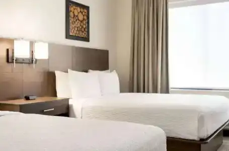 Days Inn & Suites by Wyndham - 24