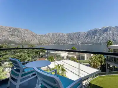 Blue Kotor Bay Premium Spa Resort - 54