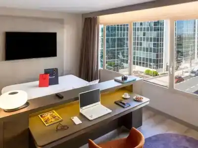 Novotel Campo De Las Naciones - 12