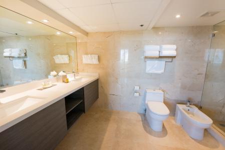 DoubleTree by Hilton Grand Biscayne Bay - 86