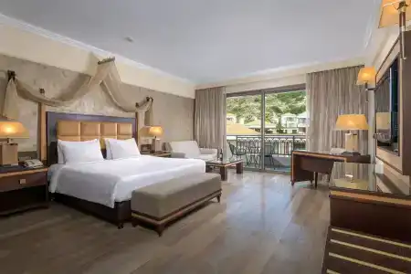 La Marquise Luxury Resort Complex - 56