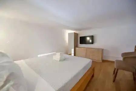 Douskos Guesthouse - 113