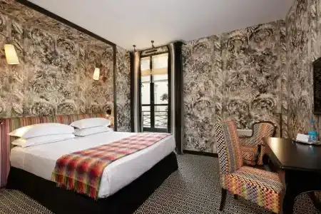 Le Pavillon de la Reine & Spa - Small Luxurys of the World - 7