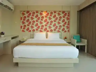 Chalong Beach Front Residence - 17