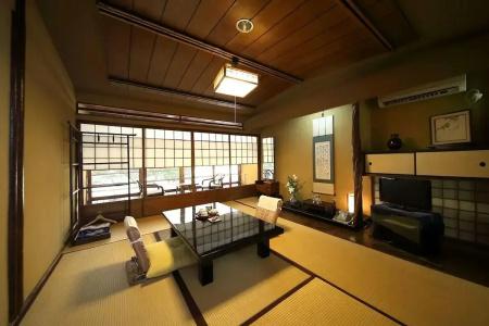 Yadoya Kikokuso - 33