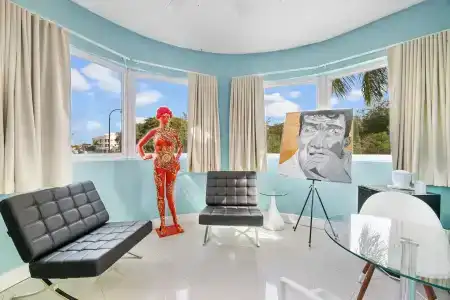 New Yorker Miami - 55