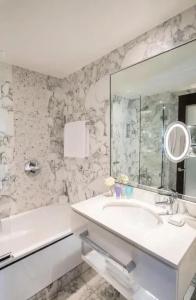 The Marylebone - 55