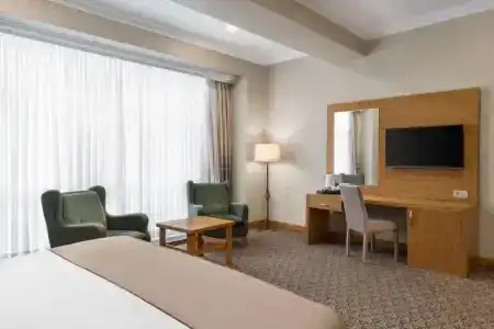 Wyndham - 50