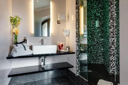 Dharma Luxury - 121