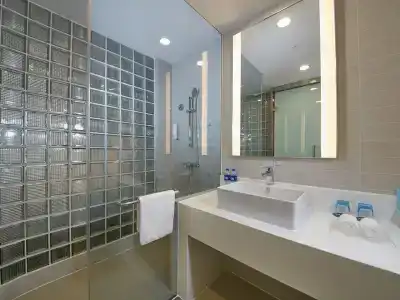 Holiday Inn Express Luoyang City Center - 34
