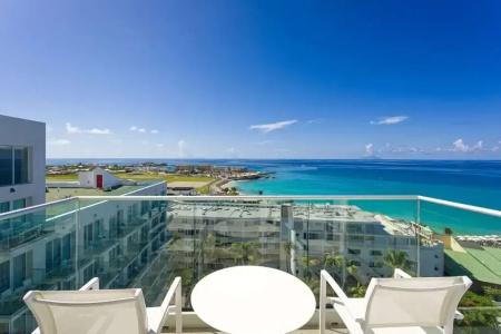 Sonesta Maho Beach & Casino - Все включено - 100