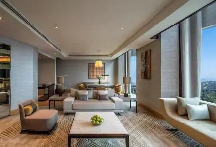 Hilton - 59