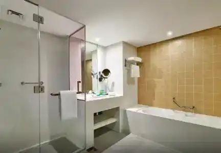 Ramada and Suites by Wyndham Dubai JBR - 43