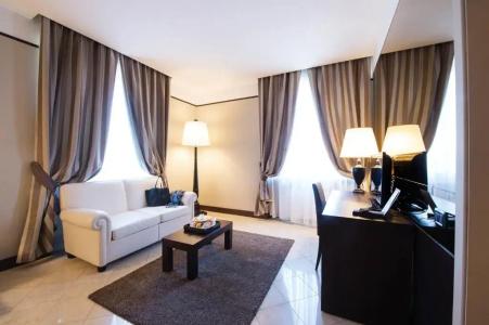 Th Roma - Carpegna Palace - 82