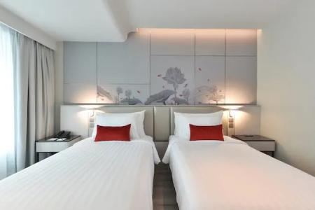 Centre Point Sukhumvit 10 - 60