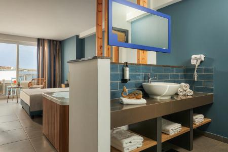 Infinity Blue Boutique & Spa - Adults Only - 42