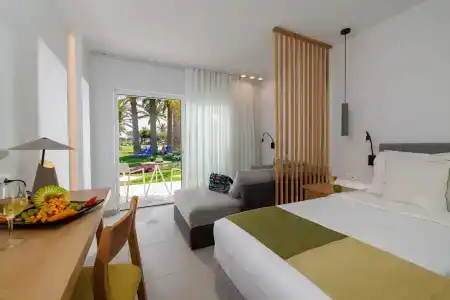 Anissa Beach - 36