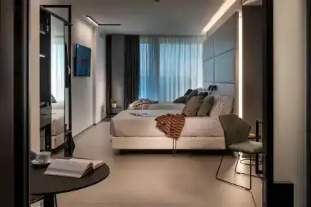 J44 Lifestyle - 50