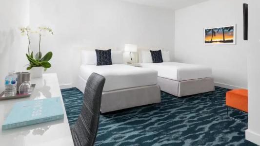 Yve Miami - 29