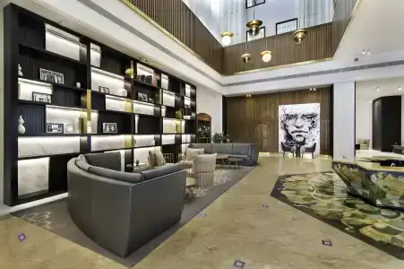Le Meridien Abu Dhabi - 8