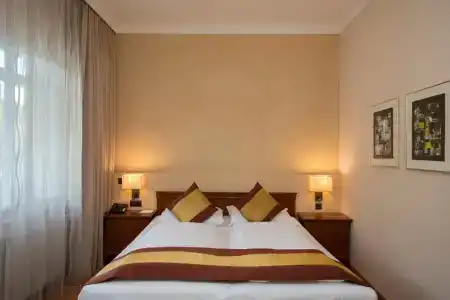 Sacher Baden - 24